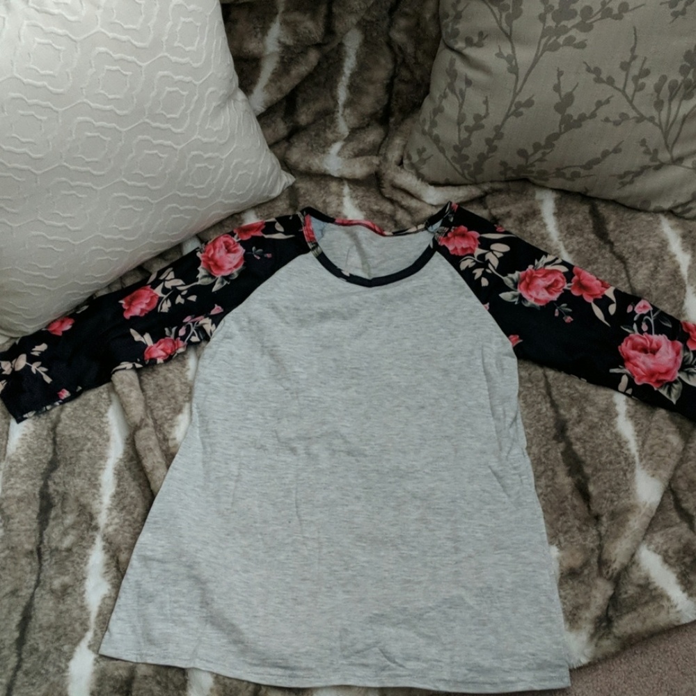 Women's 3 quarter sleeve
